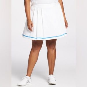 NWT. 16” Women’s Pleat Skort